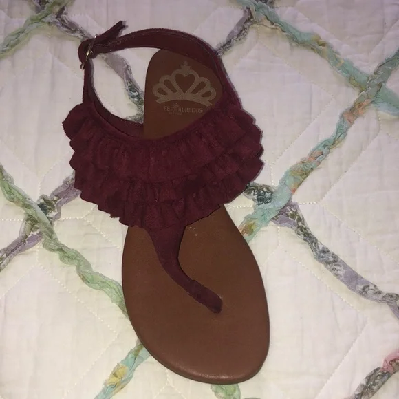 Sandals - Picture 2 of 8